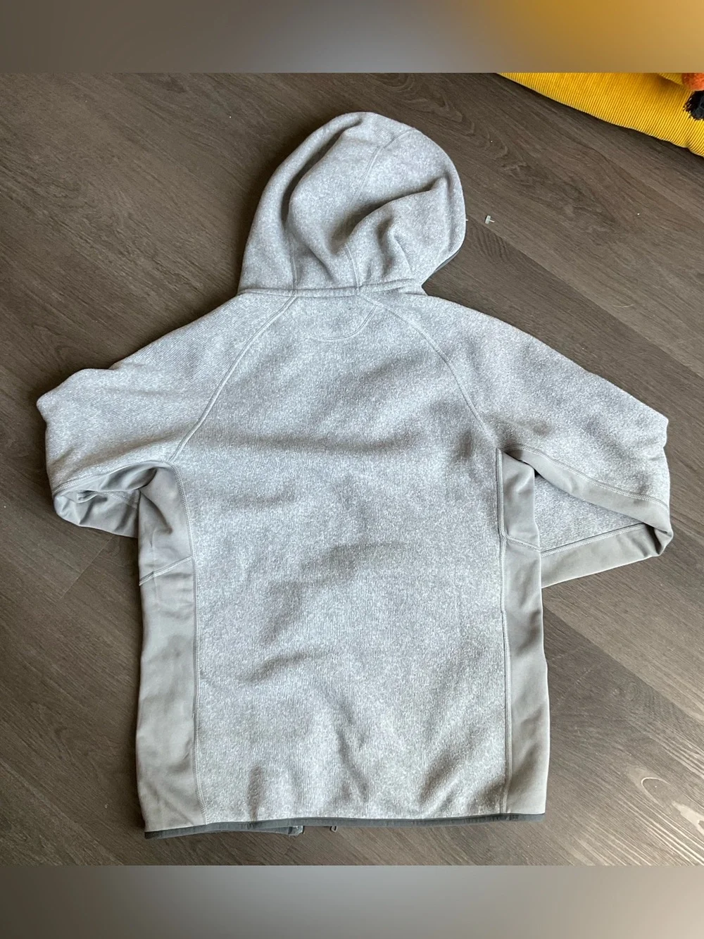 Patagonia Light Gray Heather Full-Zip Hooded Fleece - Picture 2 of 4